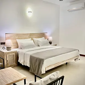 Hotel Chariot Square