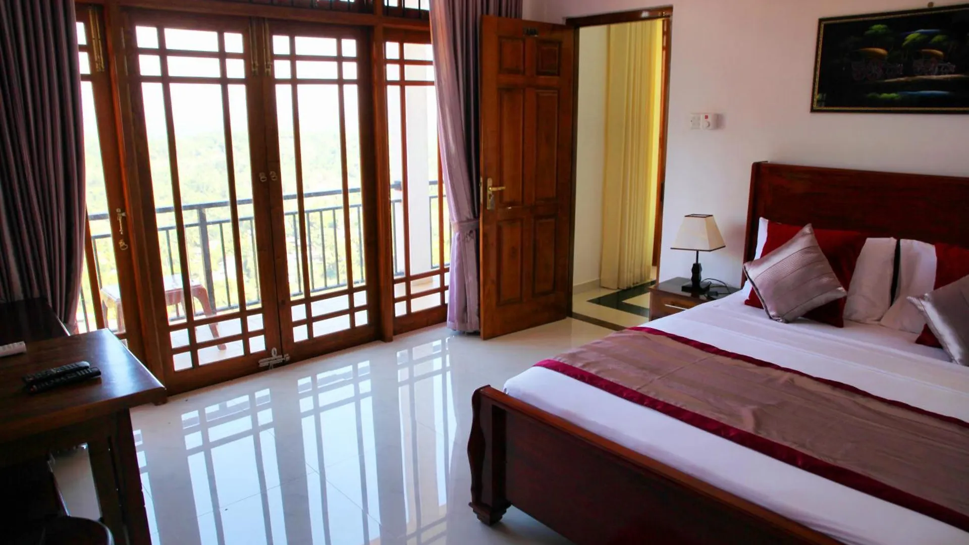 Serenity Hill Oasis Канди Мини-отель