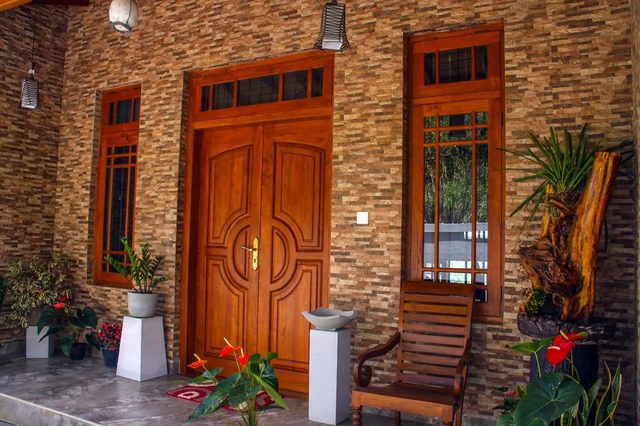 Serenity Hill Oasis Канди 3*,