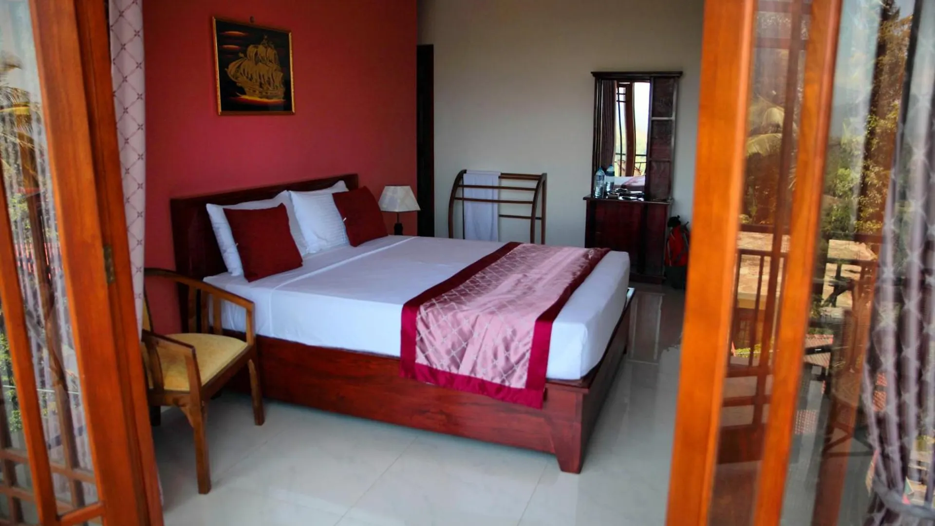 Serenity Hill Oasis Kandy Inn