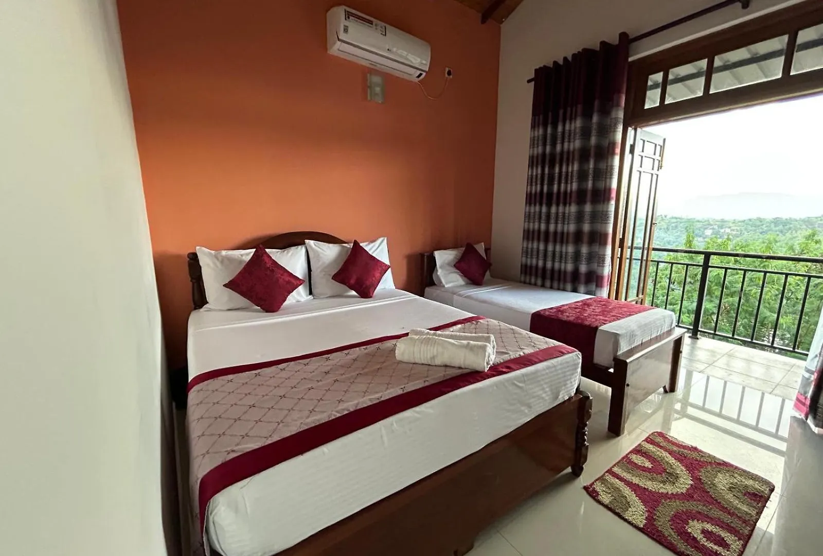 Serenity Hill Oasis Kandy Inn