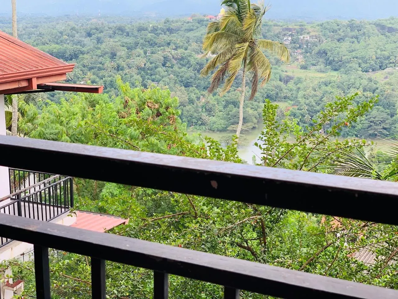 Serenity Hill Oasis Kandy Sri Lanka