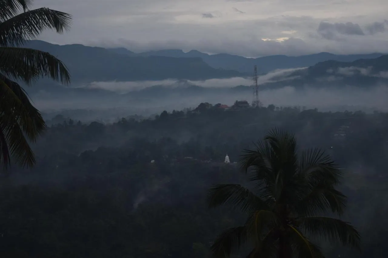 Inn Serenity Hill Oasis Kandy
